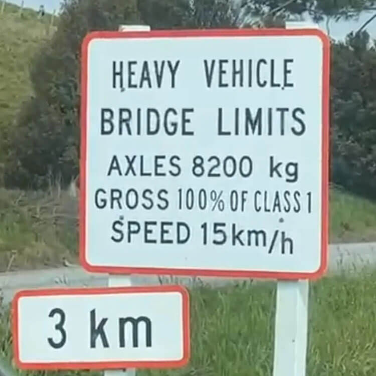 Heavy Vehicle Road Signs